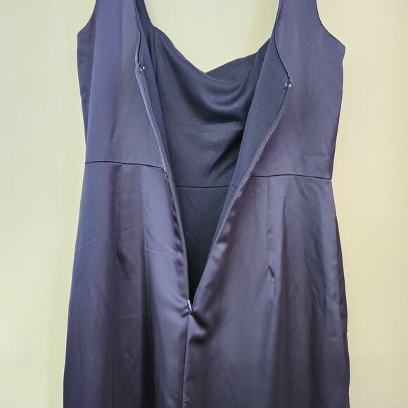 Thread Midnight Square Neck Satin Gown Size M NWT Formal Holiday Party Event - Picture 4 of 9